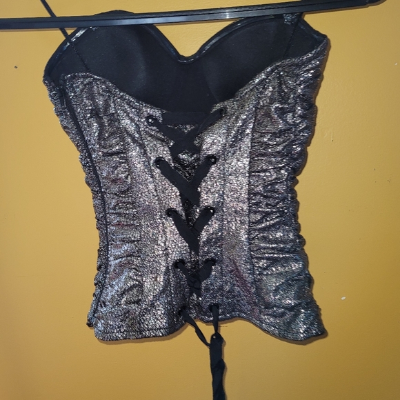 NWOT Guess corset top - Picture 4 of 6